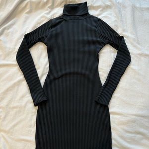 Boohoo black turtleneck dress size 6